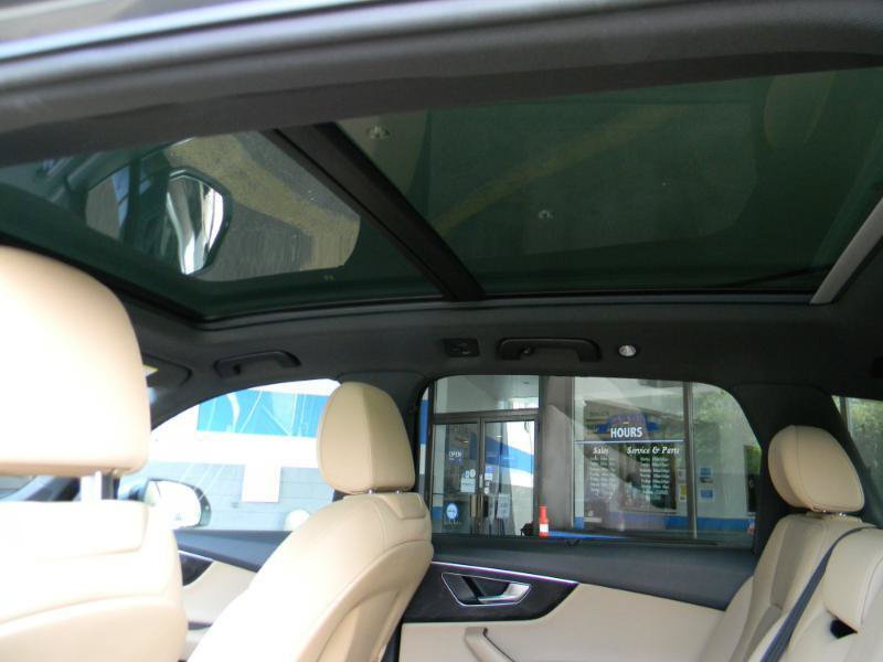 Used 2022 Audi Q7 2.0T Premium Plus w/ Premium Plus Package AWD/4WD image 22