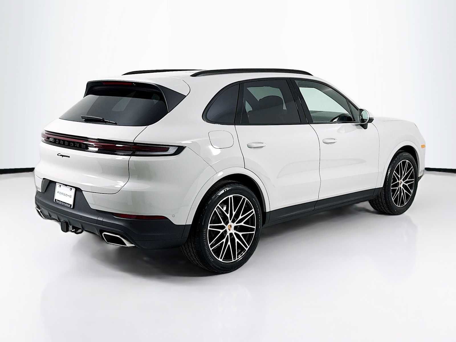 Used 2026 Porsche Cayenne AWD/4WD image 9