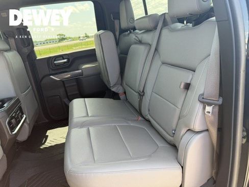 Used 2020 Chevrolet Silverado 2500 LTZ w/ LTZ Premium Package AWD/4WD image 32