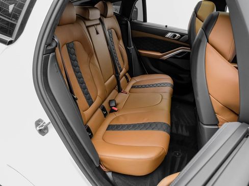 Used 2022 BMW X6 M w/ Competition Package image 32