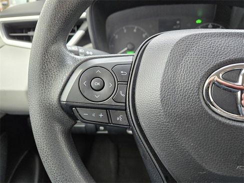Used 2024 Toyota Corolla LE image 21