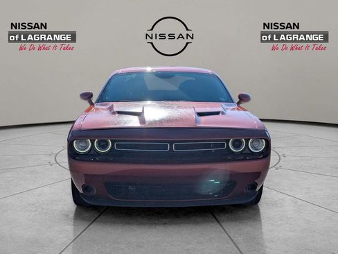 Used 2021 Dodge Challenger SXT RWD image 2