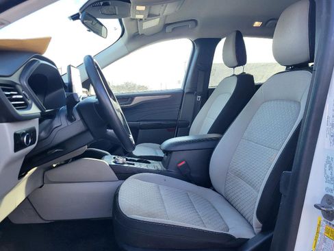Used 2023 Ford Escape Active image 9