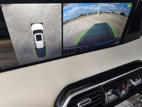 Used 2025 Nissan Armada Platinum image 23