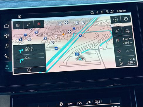 Used 2023 Audi e-tron Premium Plus w/ Premium Plus Package image 13