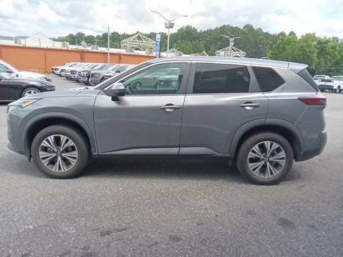 Used 2023 Nissan Rogue SV AWD/4WD image 6