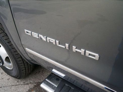 Used 2018 GMC Sierra 3500 Denali w/ Duramax Plus Package image 9