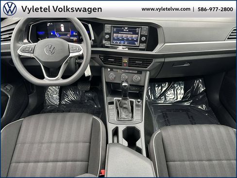 Used 2022 Volkswagen Jetta Sport image 11