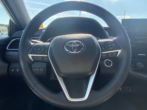 Used 2021 Toyota Camry XLE image 24
