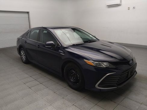 Used 2021 Toyota Camry LE FWD image 13