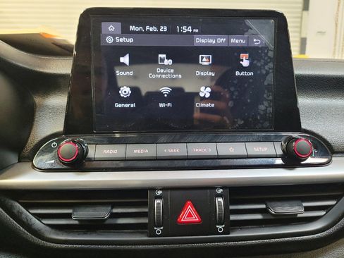 Used 2023 Kia Forte LXS FWD image 25