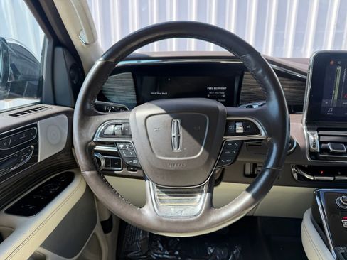 Used 2019 Lincoln Navigator L Black Label w/ Cargo Package AWD/4WD image 14