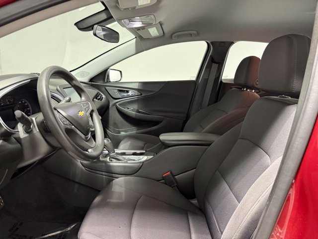 Used 2016 Chevrolet Malibu LT FWD image 11
