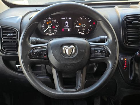Used 2023 RAM ProMaster 2500 FWD image 13