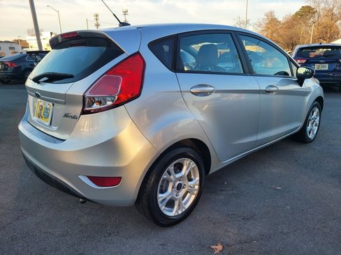 Used 2016 Ford Fiesta SE image 23