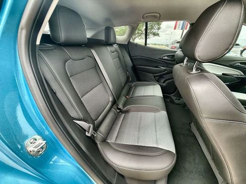 Certified 2025 Chevrolet Trax LT w/ Driver Confidence Package FWD image 25