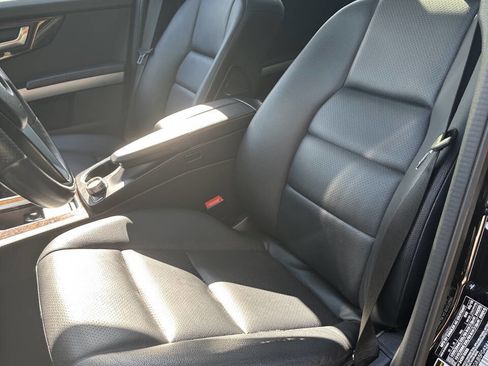 Used 2015 Mercedes-Benz GLK 350 4MATIC image 11