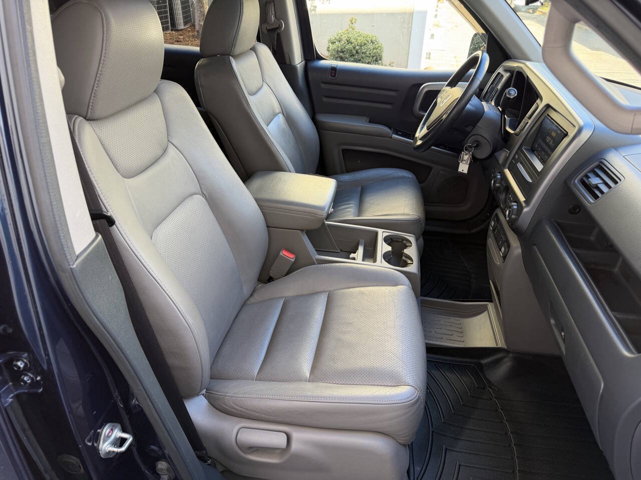 Used 2010 Honda Ridgeline RTL image 19
