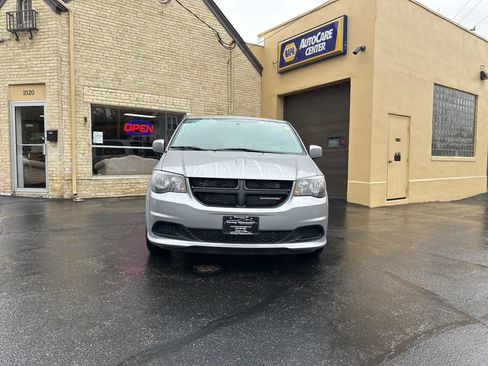 Used 2015 Dodge Grand Caravan SE image 6