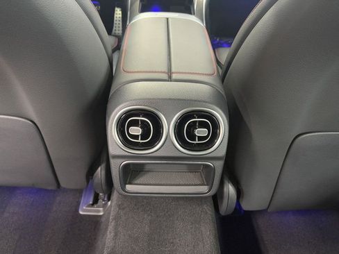 Used 2025 Mercedes-Benz C 43 AMG 4MATIC Sedan image 29