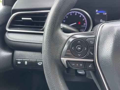 Used 2023 Toyota Camry LE FWD image 33