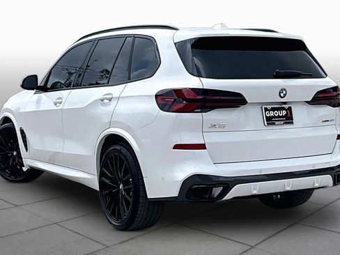 Used 2026 BMW X5 xDrive40i w/ M Sport Package AWD/4WD image 11