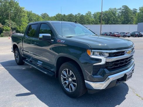 New 2025 Chevrolet Silverado 1500 LT w/ Z71 Off-Road Package image 4