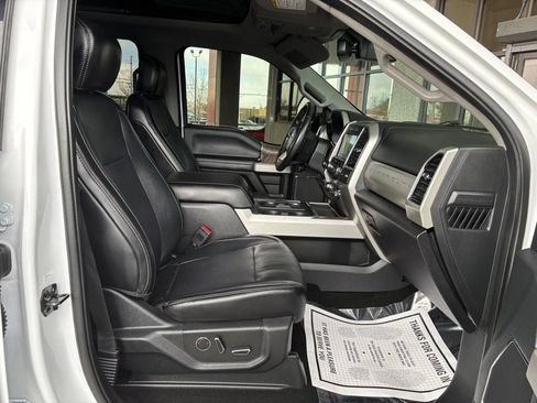 Used 2019 Ford F250 Lariat w/ Lariat Ultimate Package image 26