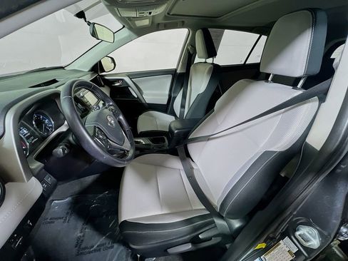 Used 2016 Toyota RAV4 XLE AWD/4WD image 19