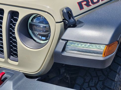 Used 2022 Jeep Gladiator Rubicon w/ LED Lighting Group AWD/4WD image 8