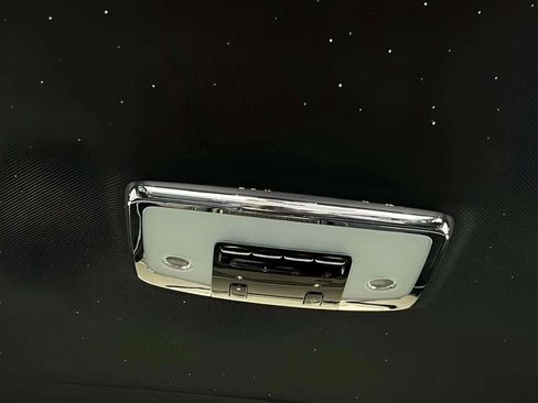 Used 2022 Rolls-Royce Cullinan Black Badge w/ Dark Exterior Package AWD/4WD image 15