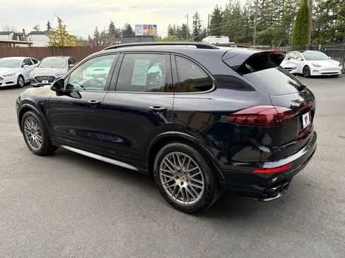Used 2016 Porsche Cayenne GTS image 7