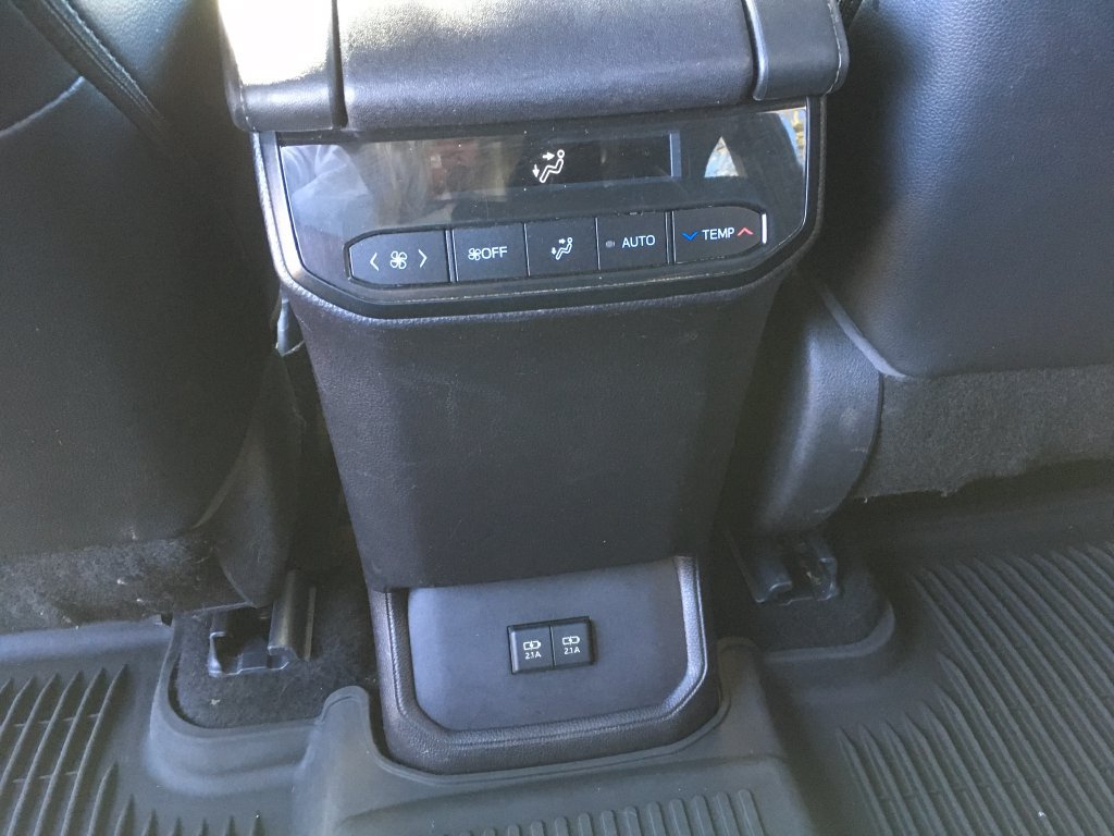 Used 2021 Toyota Highlander XSE AWD/4WD image 26