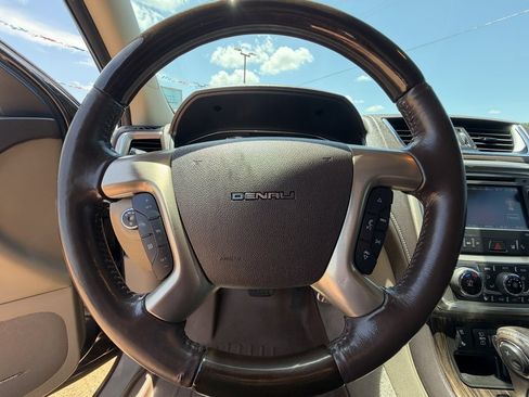 Used 2015 GMC Acadia Denali FWD image 29