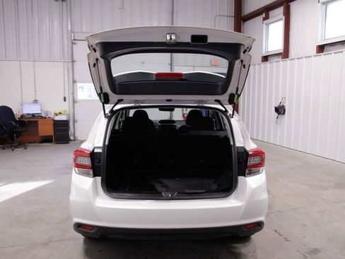 Used 2023 Subaru Impreza 2.0i image 19