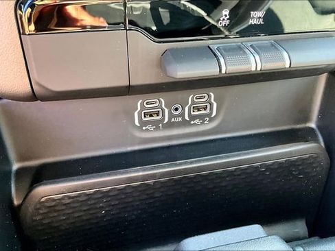 Used 2021 RAM 1500 Big Horn AWD/4WD image 34