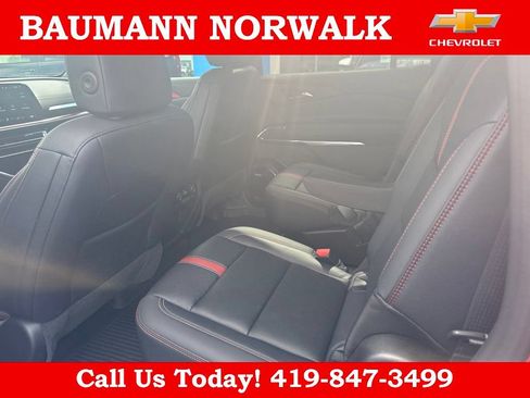 Used 2026 Chevrolet Traverse RS w/ LPO, Floor Liner Package FWD image 37