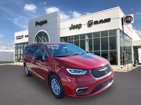 New 2026 Chrysler Pacifica Select image 1