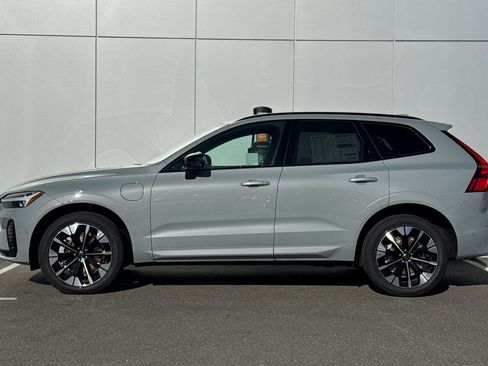 New 2026 Volvo XC60 T8 Plus w/ Protection Package Premier image 2