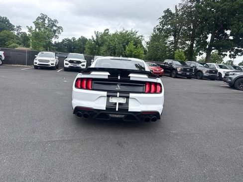 Used 2021 Ford Mustang Shelby GT500 w/ Technology Package RWD image 7