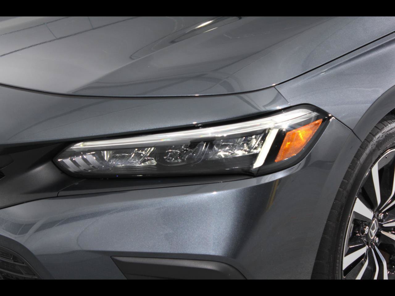 Used 2024 Honda Civic EX-L image 9