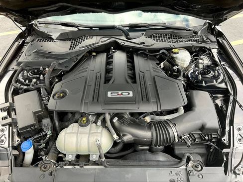 Used 2022 Ford Mustang GT RWD image 29