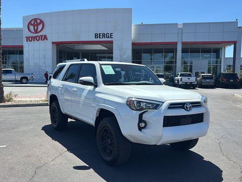 Used 2023 Toyota 4Runner SR5 Premium w/ SR5 Premium Package AWD/4WD image 1