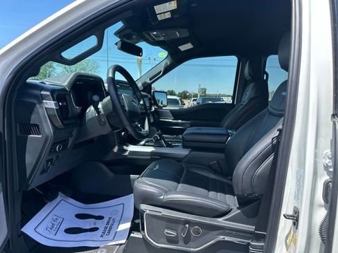 Used 2025 Ford F150 Platinum w/ FX4 Off-Road Package AWD/4WD image 31