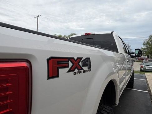 Used 2019 Ford F250 Platinum w/ Platinum Ultimate Package AWD/4WD image 4