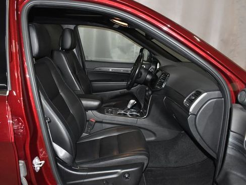 Certified 2022 Jeep Grand Cherokee Limited image 32