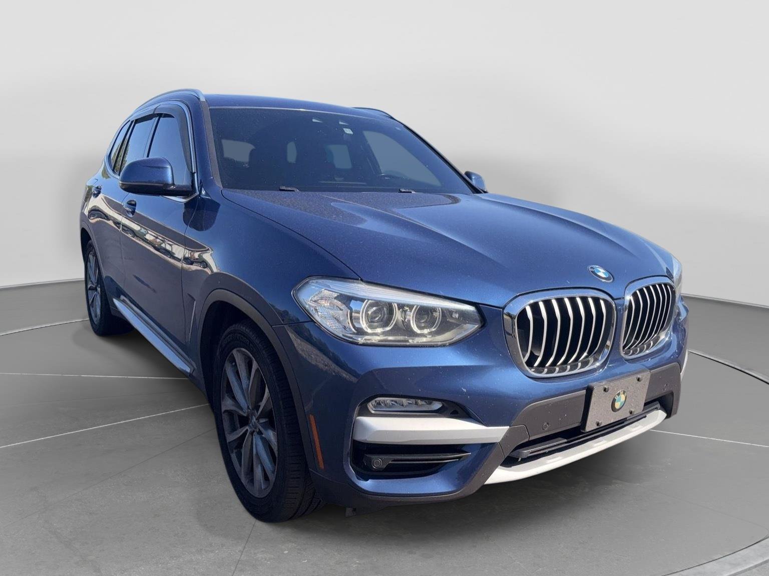 Used 2018 BMW X3 xDrive30i w/ Premium Package AWD/4WD image 4