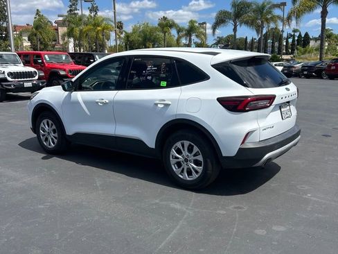 Used 2025 Ford Escape Active AWD/4WD image 5