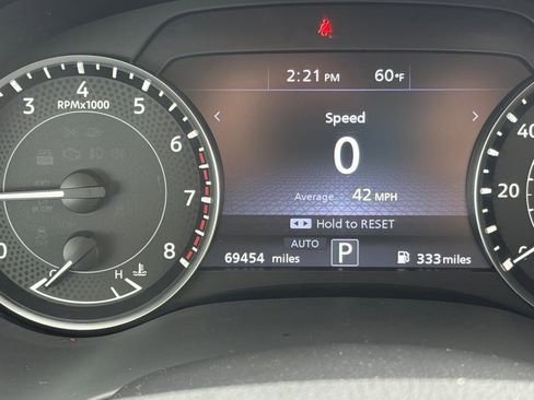 Used 2024 Nissan Armada SV AWD/4WD image 27