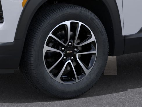 New 2026 Chevrolet TrailBlazer LT w/ Convenience Package FWD image 9